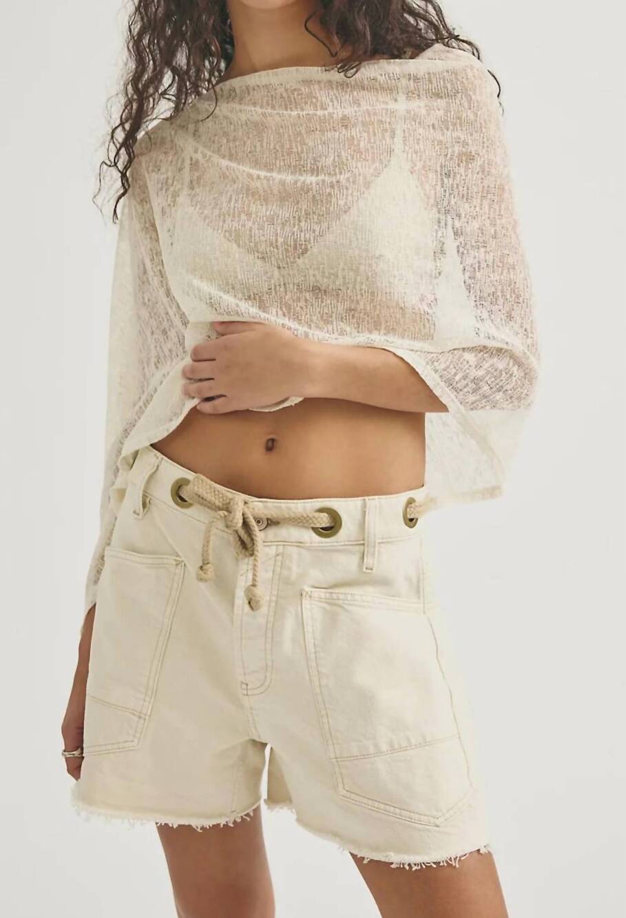 NEW FREE PEOPLE moxie barrel shorts in white